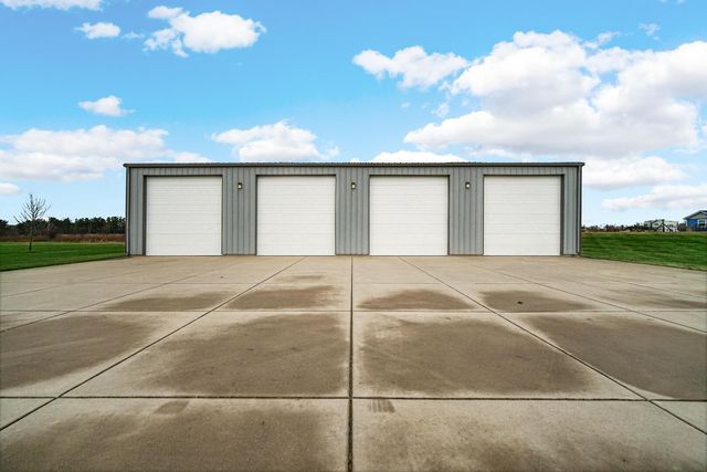 491 W Division Road, Valparaiso, IN 46385