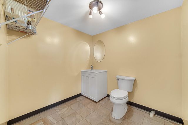 491 W Division Road, Valparaiso, IN 46385