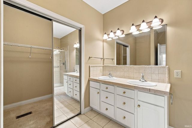 16 Flowermound Drive, West Lafayette, IN 47906