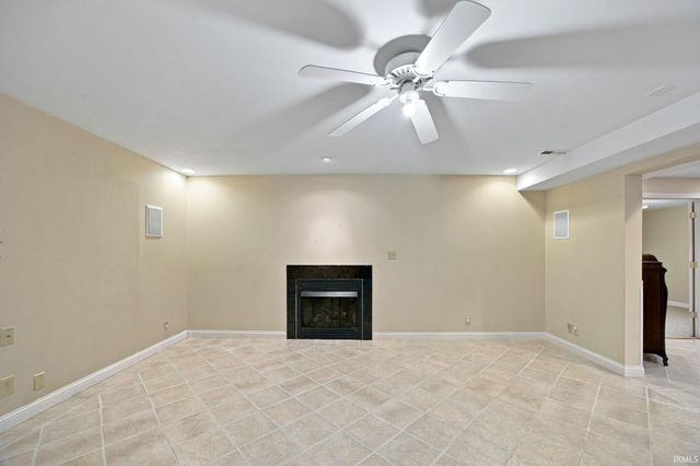 16 Flowermound Drive, West Lafayette, IN 47906