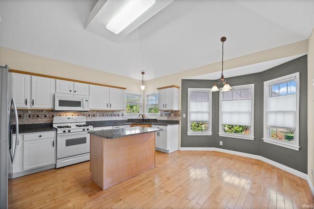16 Flowermound Drive, West Lafayette, IN 47906
