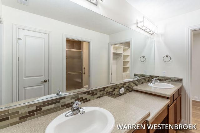 1213 Riverview Drive, Holland, MI 49423