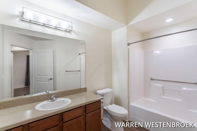 1213 Riverview Drive, Holland, MI 49423