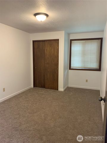 1513 NE 142nd Court, Vancouver, WA 98684