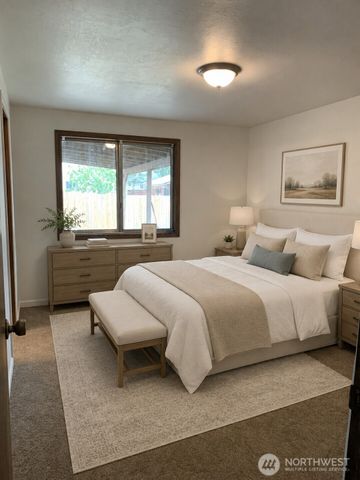 1513 NE 142nd Court, Vancouver, WA 98684