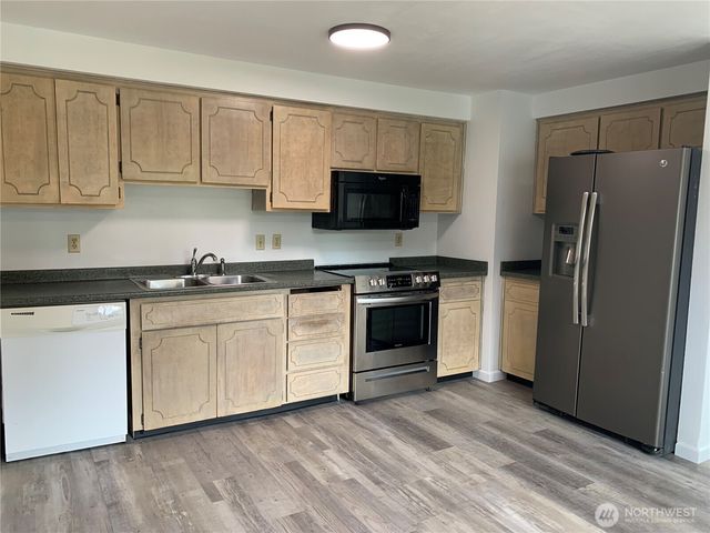 1513 NE 142nd Court, Vancouver, WA 98684