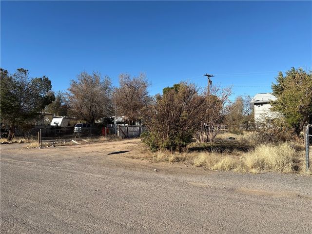 3575 E Devlin Avenue, Kingman, AZ 86409