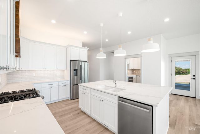 435 E Elaine Ct, Nampa, ID 83686