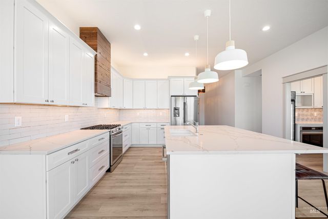 435 E Elaine Ct, Nampa, ID 83686