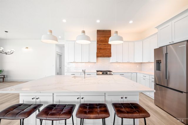 435 E Elaine Ct, Nampa, ID 83686