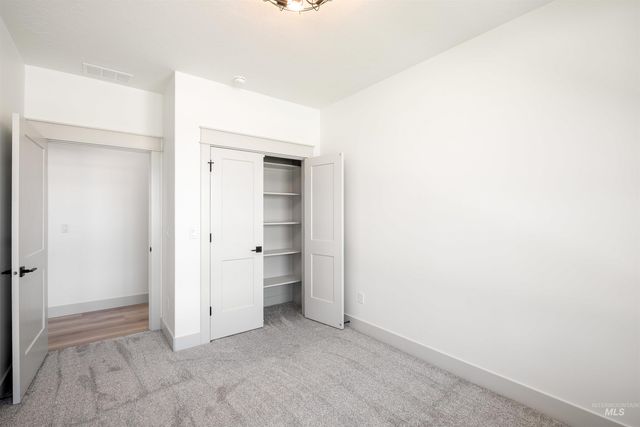 435 E Elaine Ct, Nampa, ID 83686