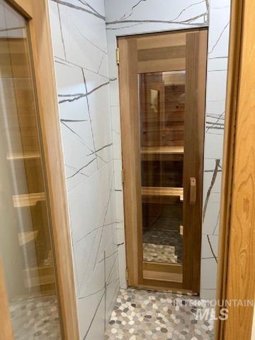 435 E Elaine Ct, Nampa, ID 83686