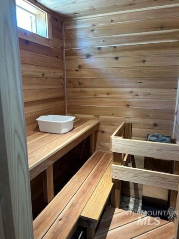 435 E Elaine Ct, Nampa, ID 83686