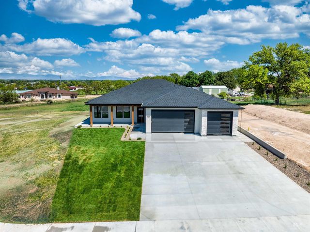 435 E Elaine Ct, Nampa, ID 83686