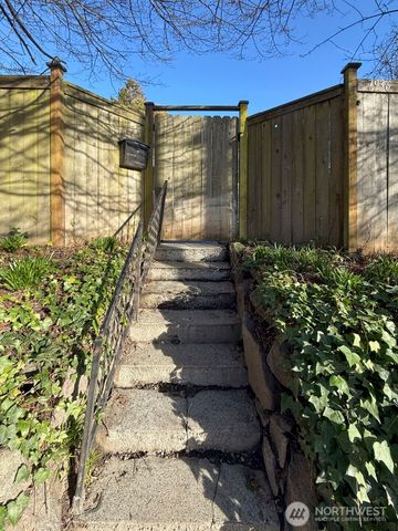 7936 35th Avenue SW, Seattle, WA 98126