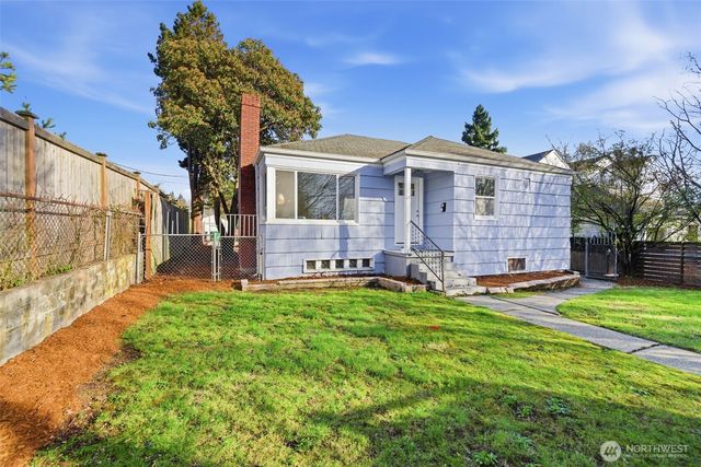 7936 35th Avenue SW, Seattle, WA 98126