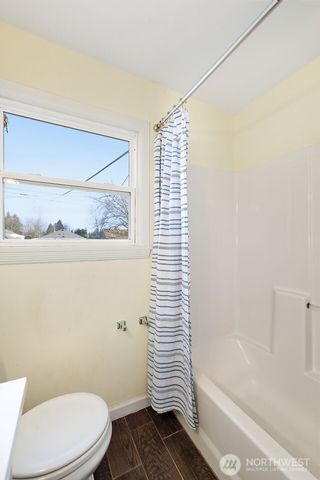 7936 35th Avenue SW, Seattle, WA 98126