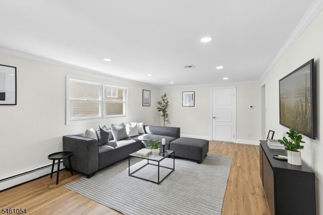 12 Dorchester Ave, Cranford Twp., NJ 07016