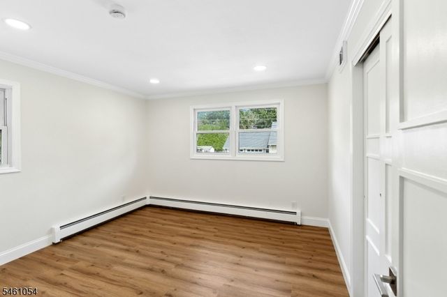 12 Dorchester Ave, Cranford Twp., NJ 07016