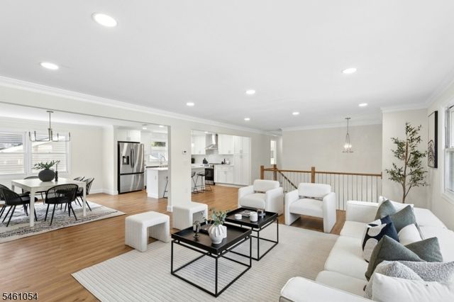 12 Dorchester Ave, Cranford Twp., NJ 07016
