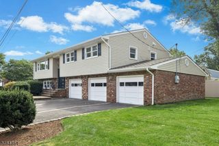 12 Dorchester Ave, Cranford Twp., NJ 07016