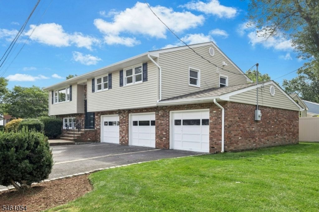 12 Dorchester Ave, Cranford Twp., NJ 07016