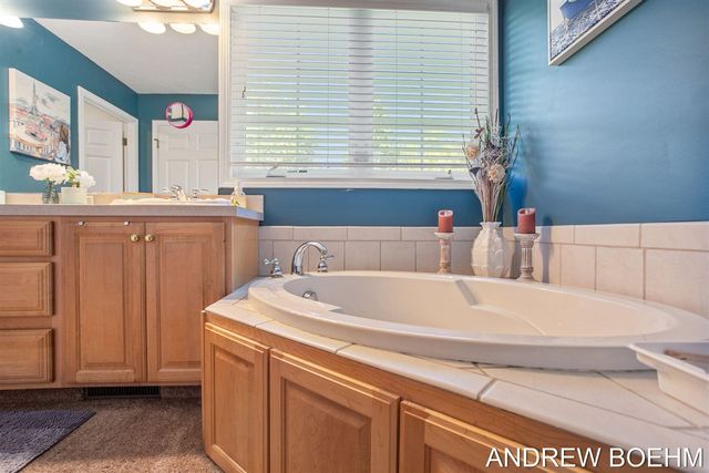 2586 Marble Court, Zeeland, MI 49464