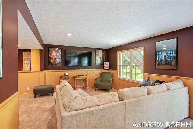 2586 Marble Court, Zeeland, MI 49464