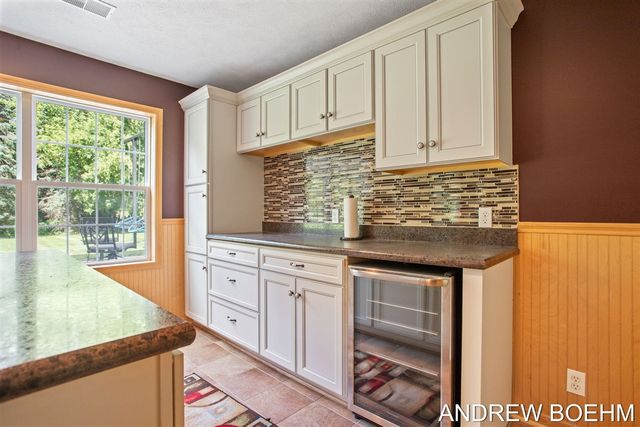 2586 Marble Court, Zeeland, MI 49464