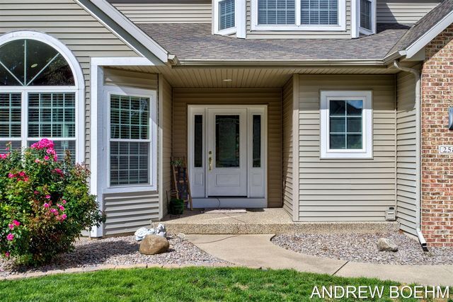 2586 Marble Court, Zeeland, MI 49464