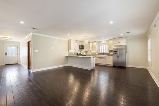 3507 Midwest Drive, Bryan, TX 77802