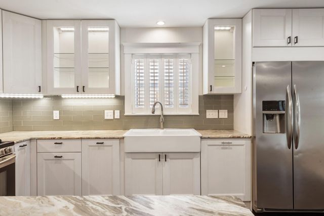 3507 Midwest Drive, Bryan, TX 77802