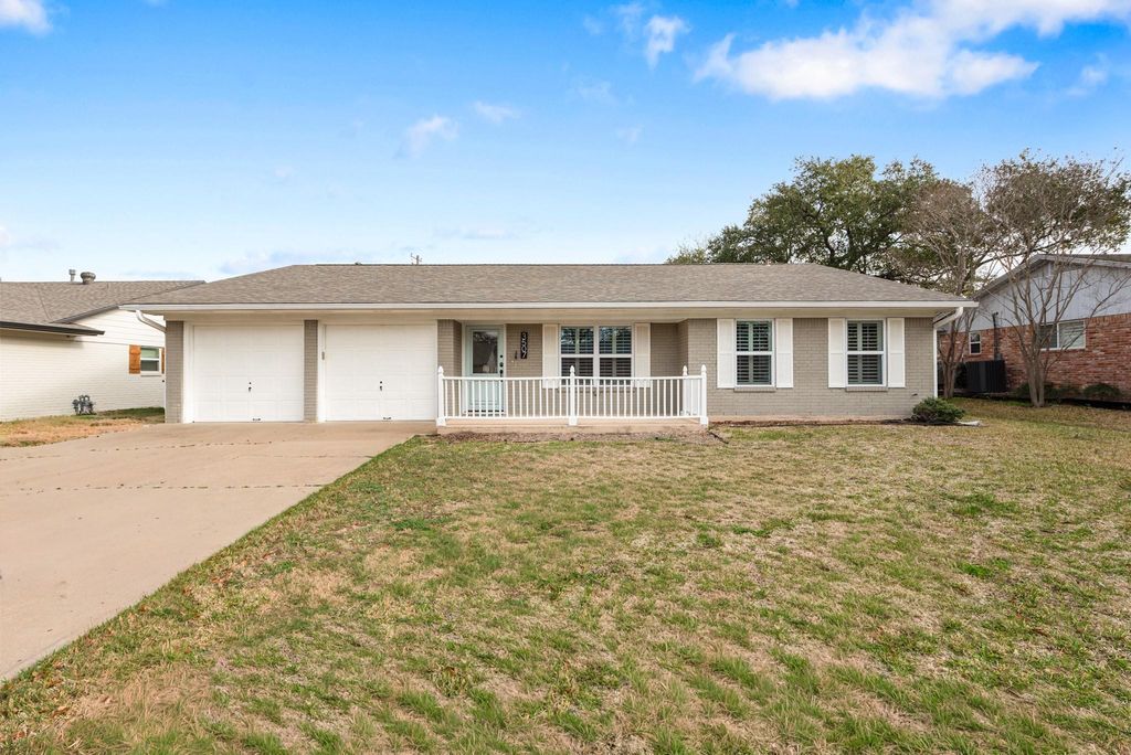 3507 Midwest Drive, Bryan, TX 77802