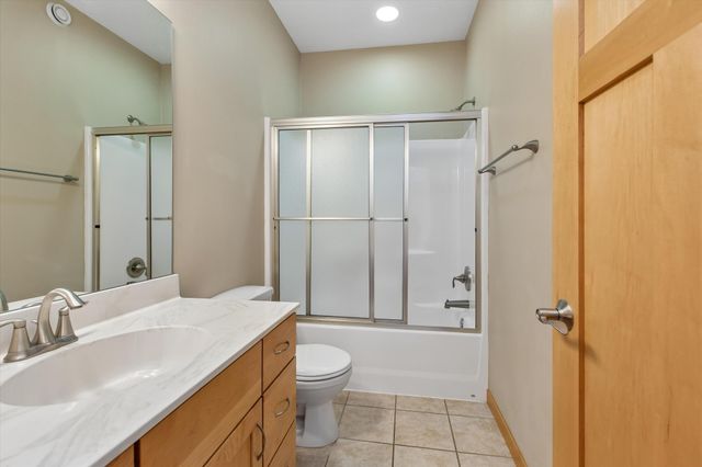 701 Carter Drive, Northfield, MN 55057