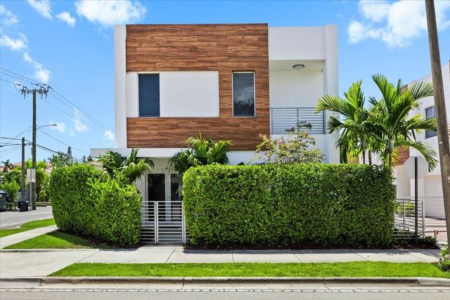 1255 NE 18TH Avenue, Fort Lauderdale, FL 33304