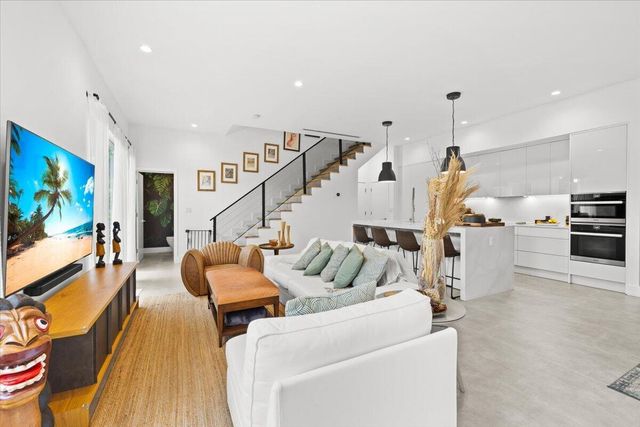 1255 NE 18TH Avenue, Fort Lauderdale, FL 33304