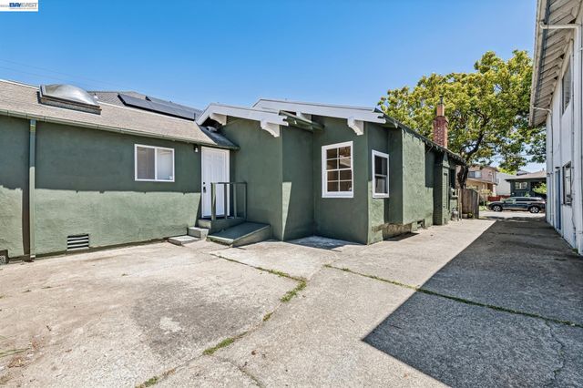 1349 Hearst Ave, Berkeley, CA 94702