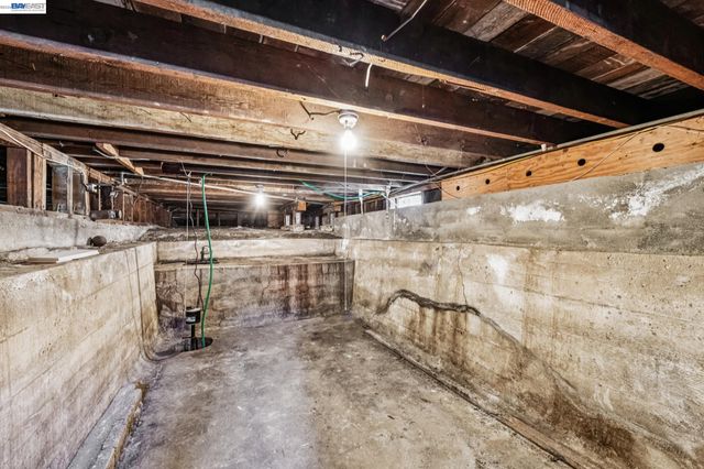 1349 Hearst Ave, Berkeley, CA 94702