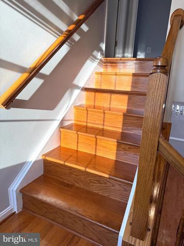 12915 STARTERS LANE, Fairfax, VA 22033