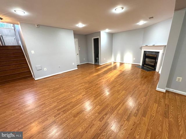 12915 STARTERS LANE, Fairfax, VA 22033