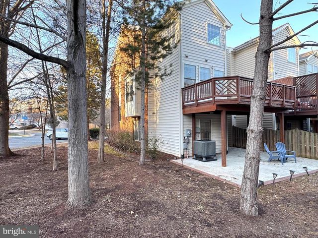 12915 STARTERS LANE, Fairfax, VA 22033