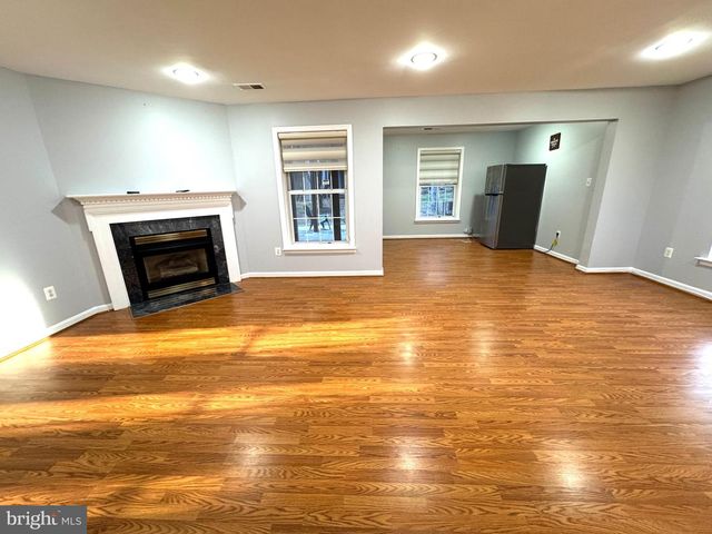 12915 STARTERS LANE, Fairfax, VA 22033