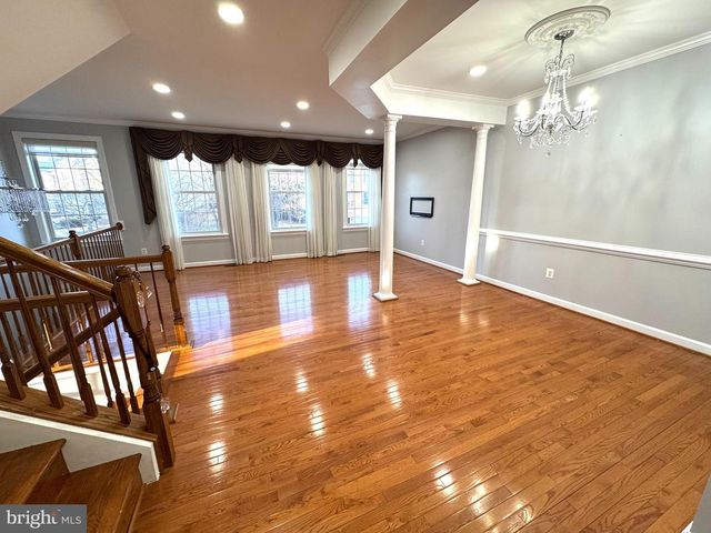 12915 STARTERS LANE, Fairfax, VA 22033