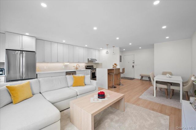 900 Midland Avenue 2G, Yonkers, NY 10704