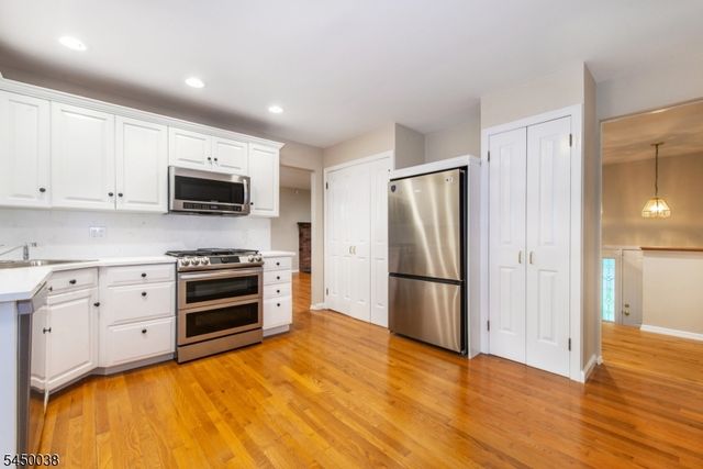 11 Southview Rd, Randolph Twp., NJ 07869