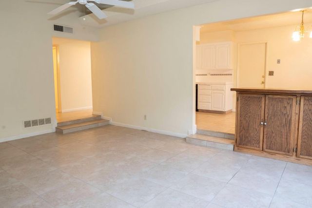 3513 W Mesa Avenue, Fresno, CA 93711