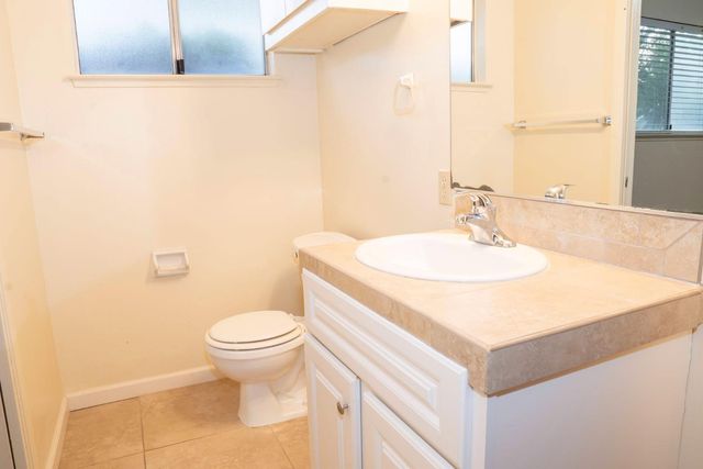 3513 W Mesa Avenue, Fresno, CA 93711