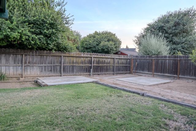 3513 W Mesa Avenue, Fresno, CA 93711