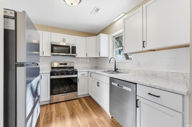 526 Lasselle Street, Fort Wayne, IN 46803