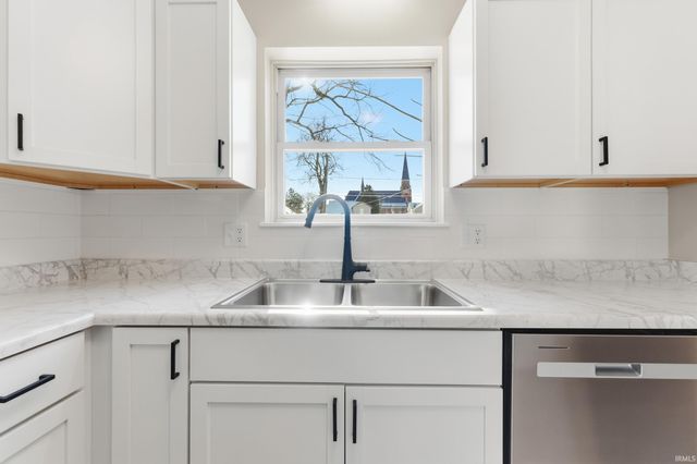 526 Lasselle Street, Fort Wayne, IN 46803